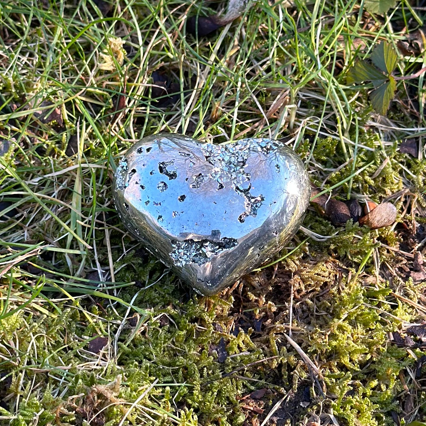 Pyrite Heart 160g