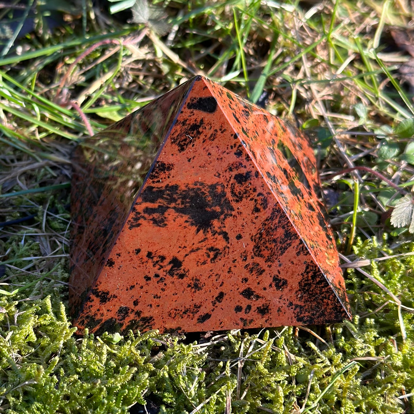 Mahogany Obsidian Pyramid