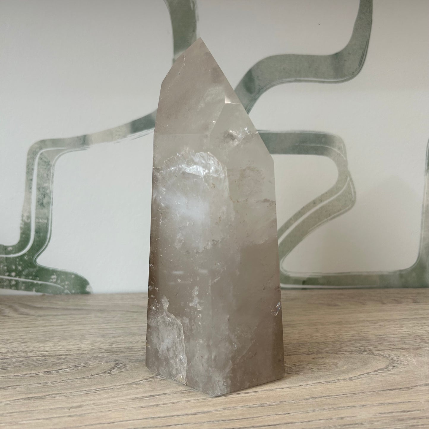 Smoky Quartz Tower 1594g, grounding crystal for neutralizing negative energies and promoting well-being.