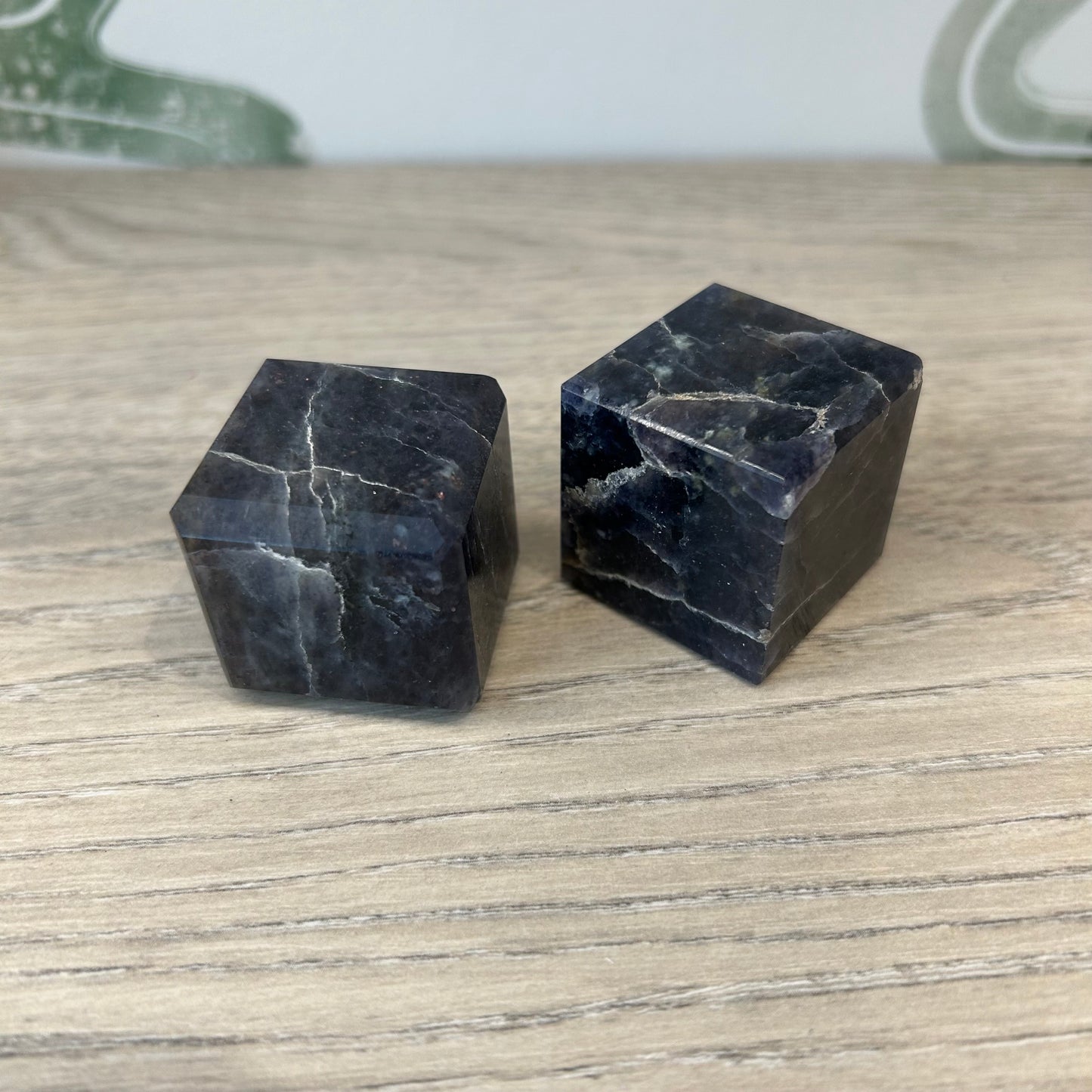 Iolite Cube