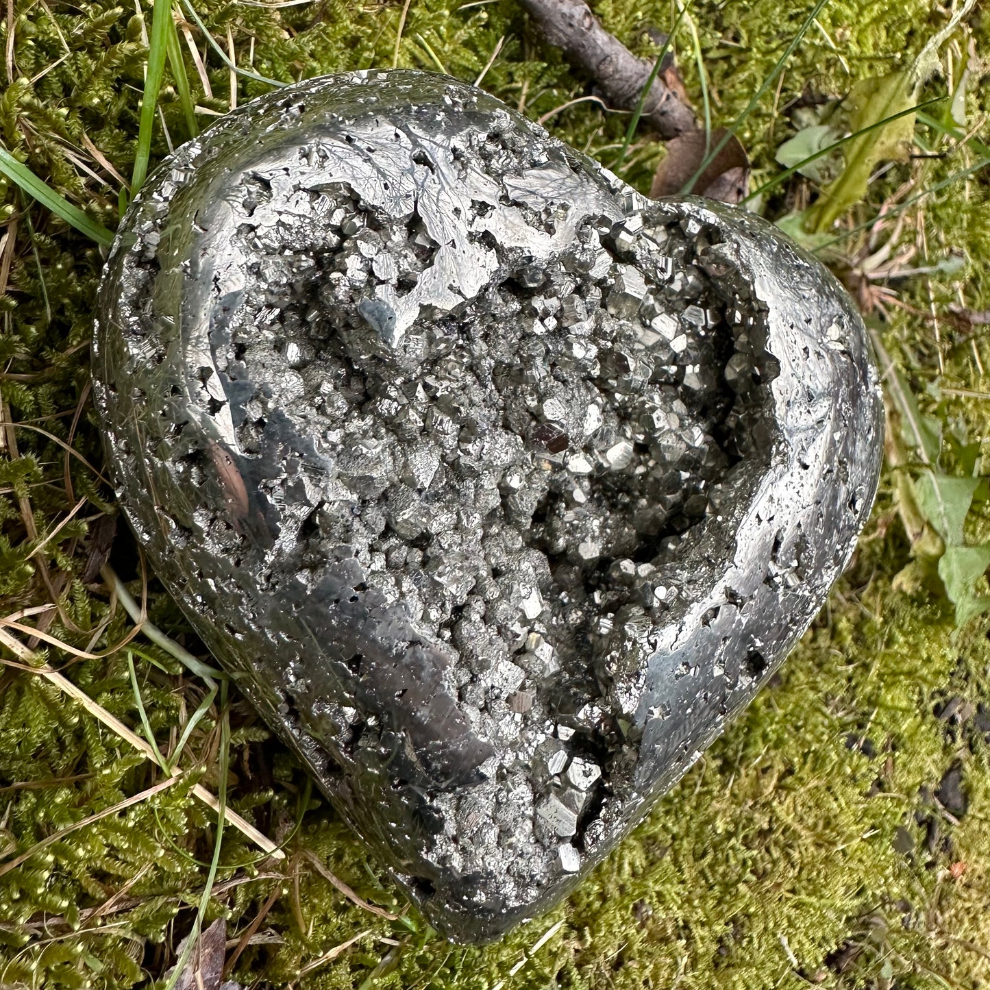 Pyrite Heart 764g