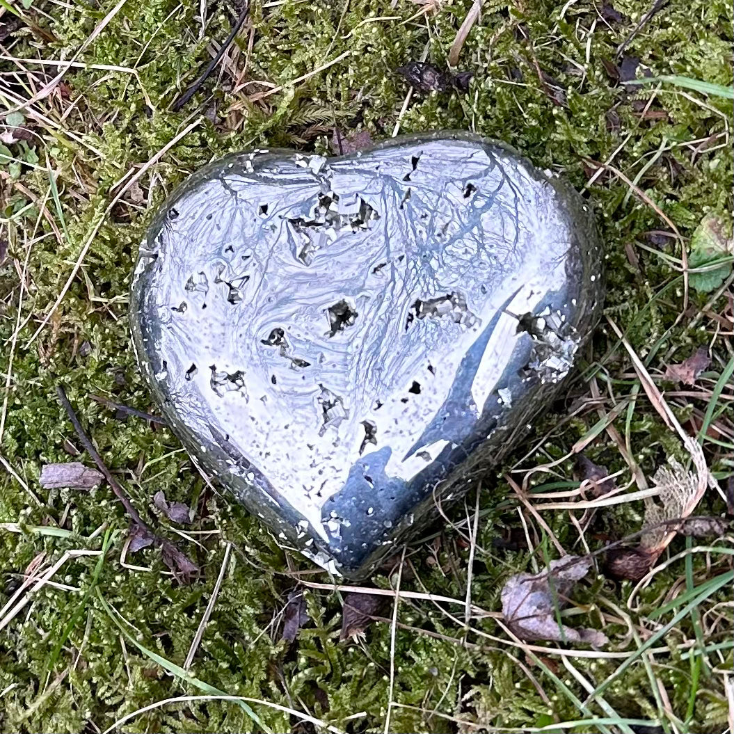 Pyrite Heart 399g