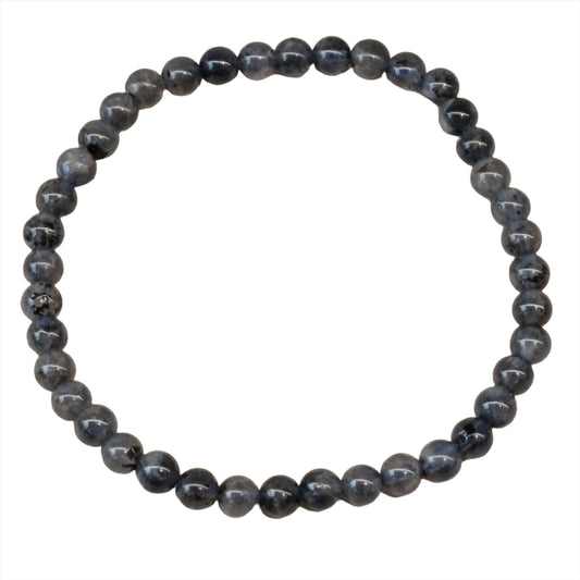 Iolite bracelet with 3-4mm beads, known for enhancing intuition and promoting self-expression and harmonious relationships.