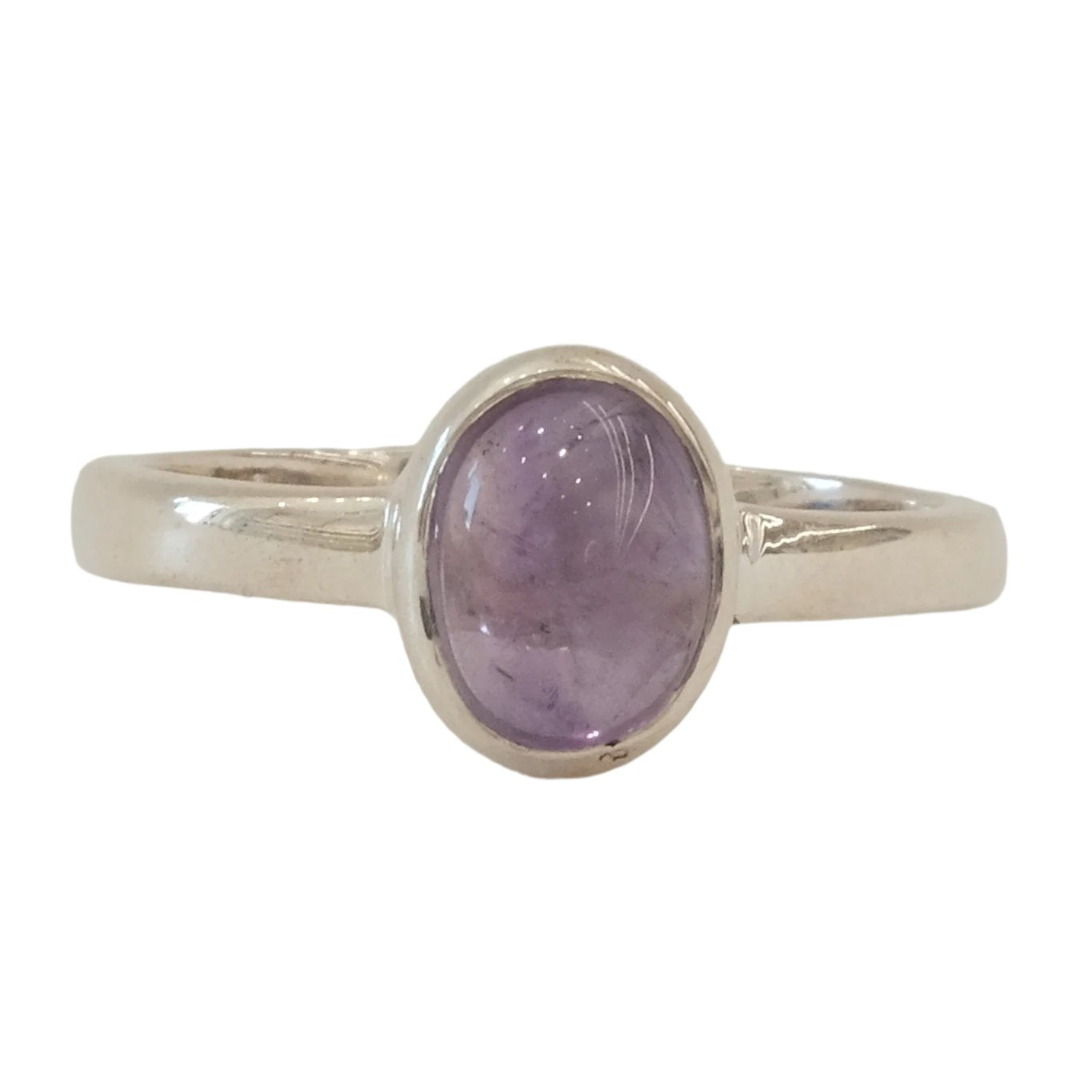 Amethyst oval sterling silver ring, size 8, known for stress relief and spiritual benefits.