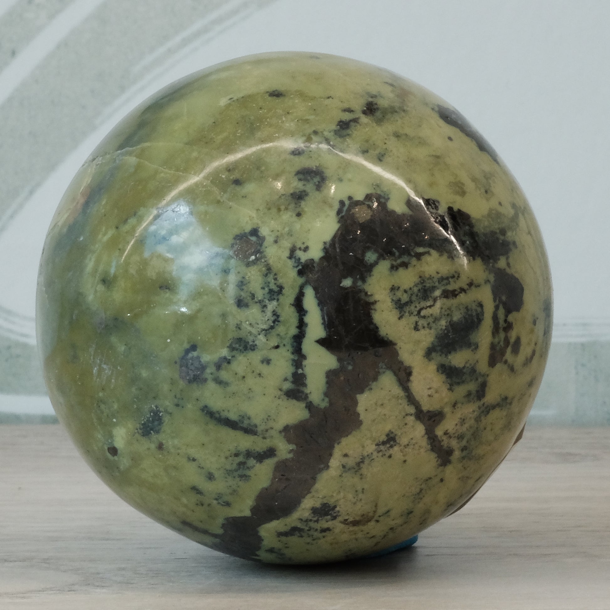 Serpentine Sphere 236g