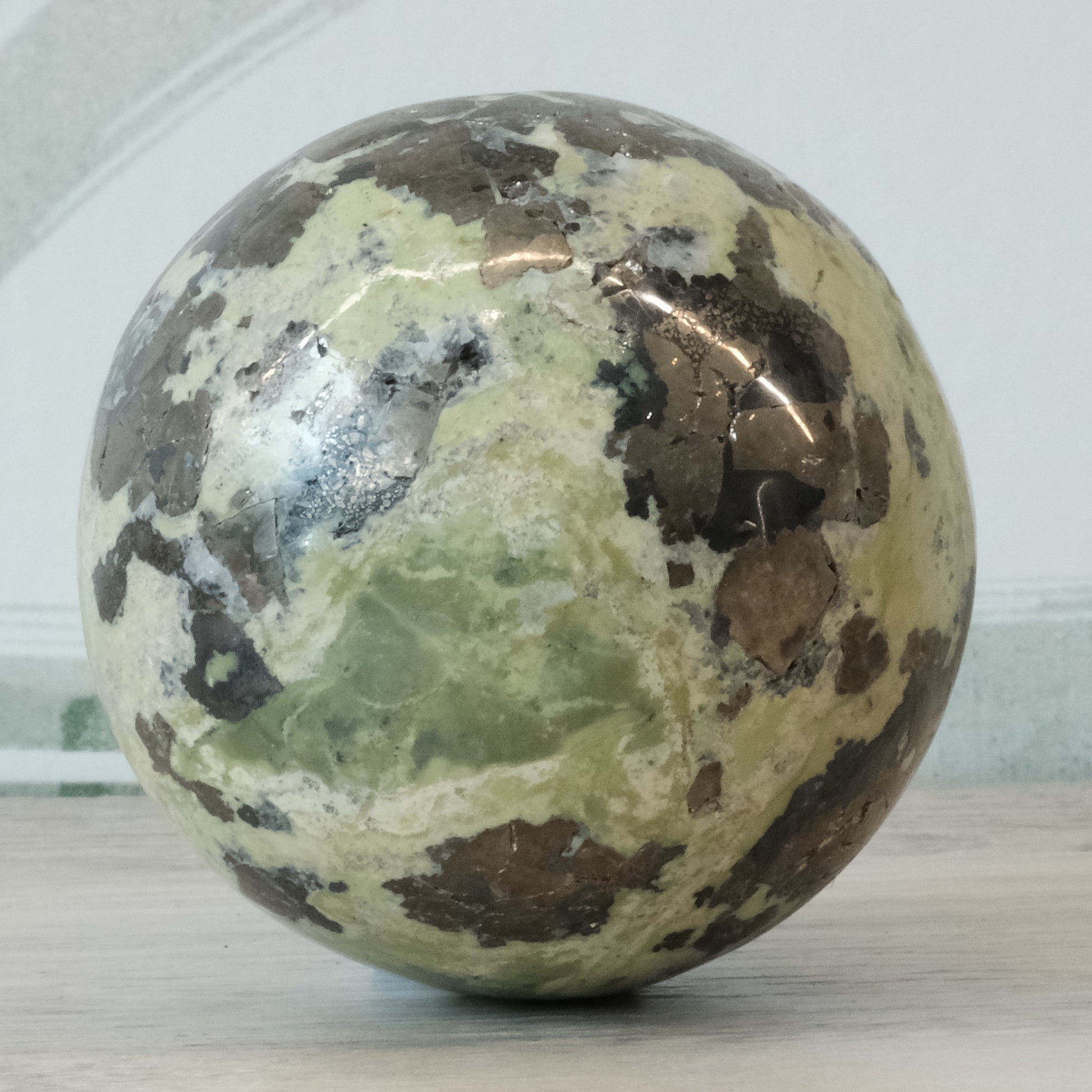 Serpentine Sphere 263g