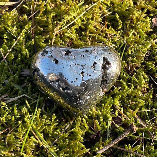 Pyrite Heart 97g