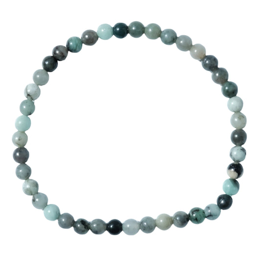 Elegant 4MM Emerald Bracelet with healing properties, promoting love and harmony. Perfect for casual or special occasions.