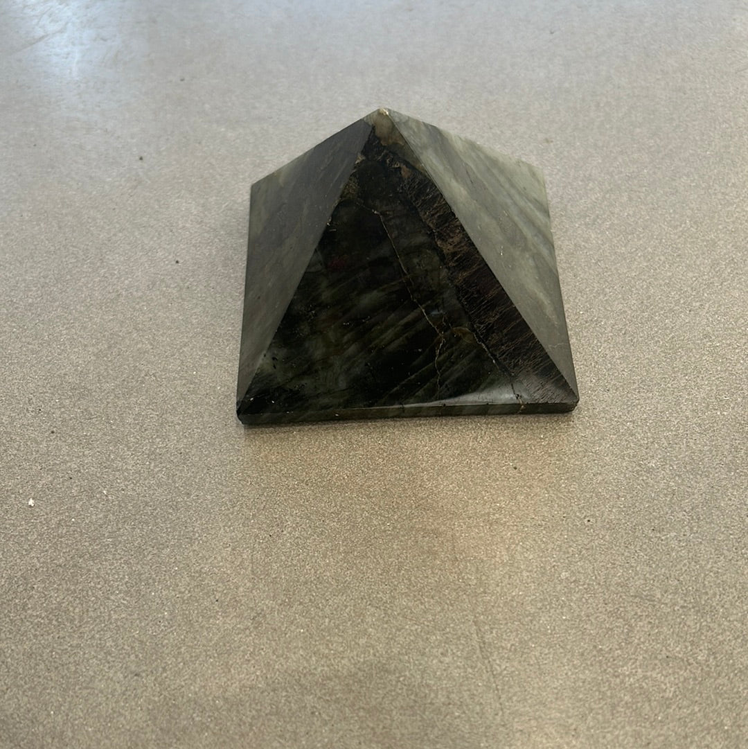 Labradorite Pyramid 841g