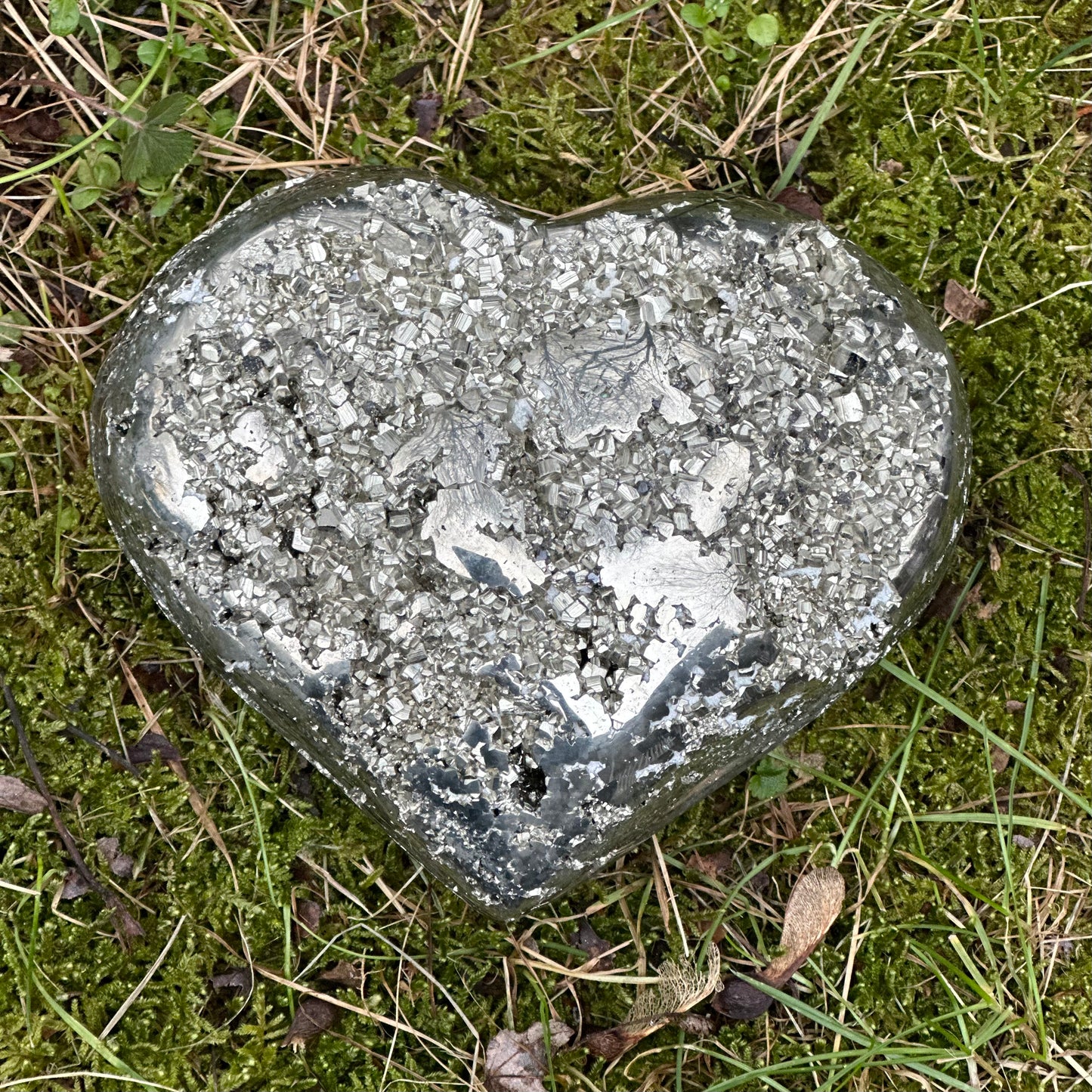 Pyrite Heart 1843g