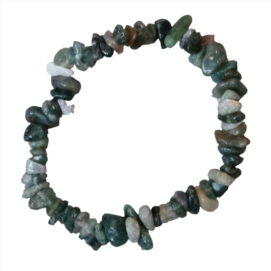 Bloodstone chip bracelet for cleansing and healing, featuring a grounding and protective design with natural green stones.