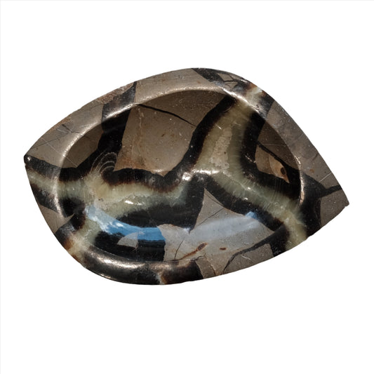 Septarian bowl with point edge showcasing unique patterns, offering soothing and intuitive properties for enhancing communication and connection.